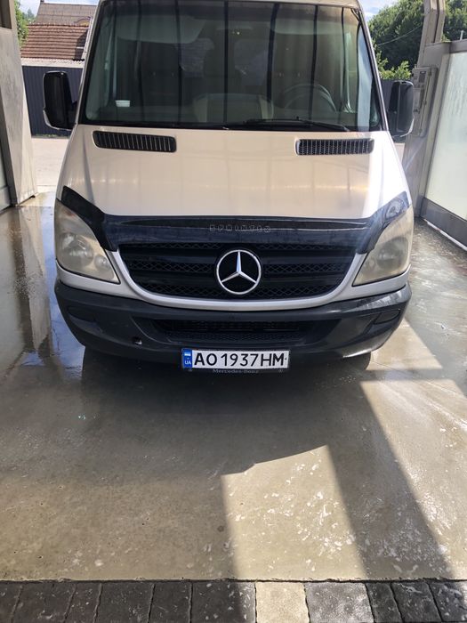 Мерседес спрінтер