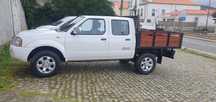 Nissan pikup 4x4