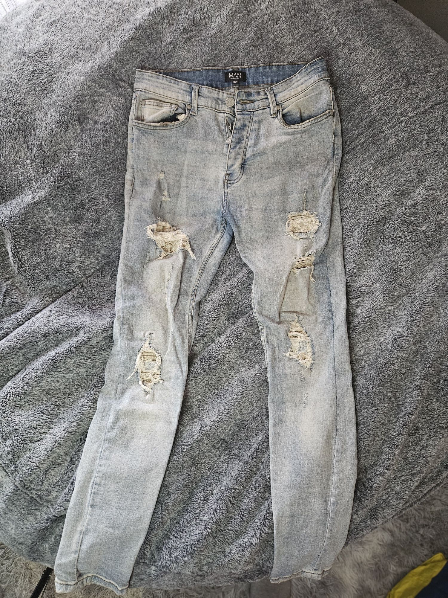 Skinny jeans denim clara homem tamanho M 32