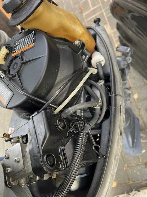 Silnik zaburtowy YAMAHA 4 KM