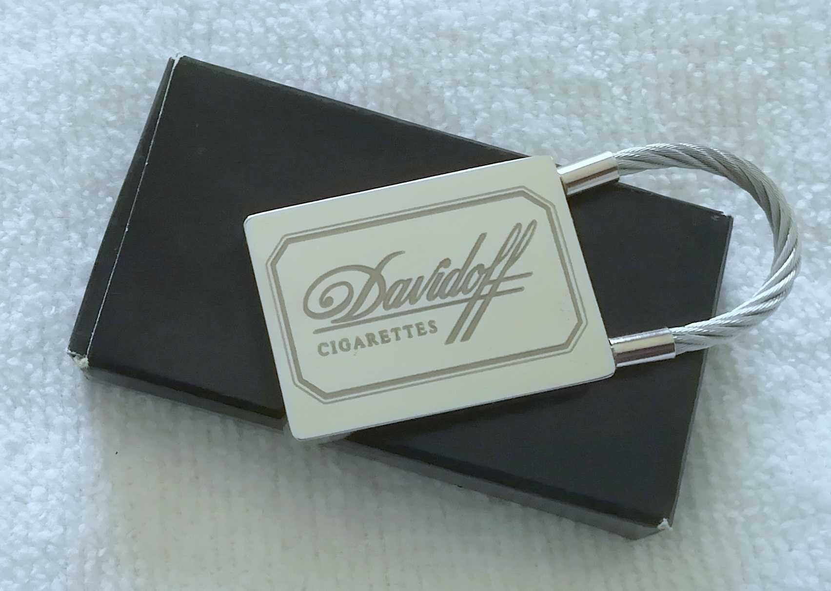 Porta-chaves raro de publicidade Davidoff Cigarettes – Novo com caixa