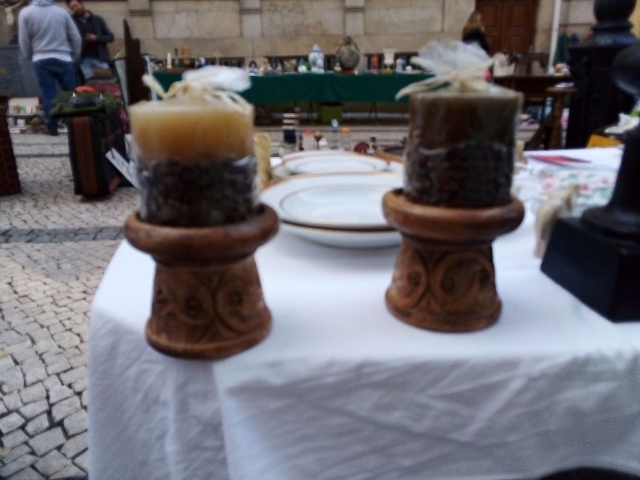 Velas de cheiro com tocheiros