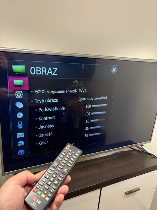 Telewizor LG 42LB5700