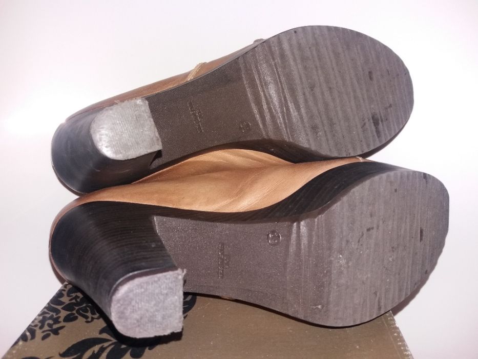 Sapatos Ruika em pele