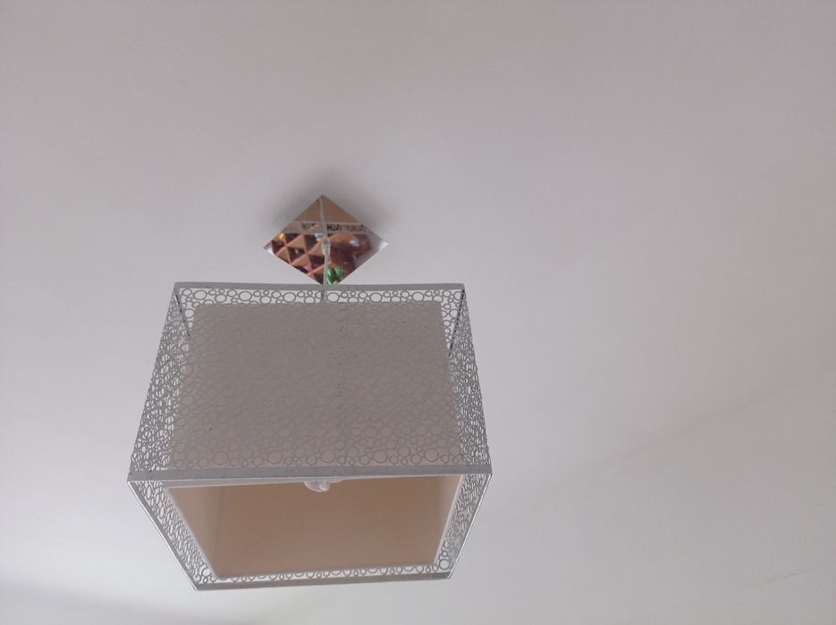 Candeeiro cromado em metal