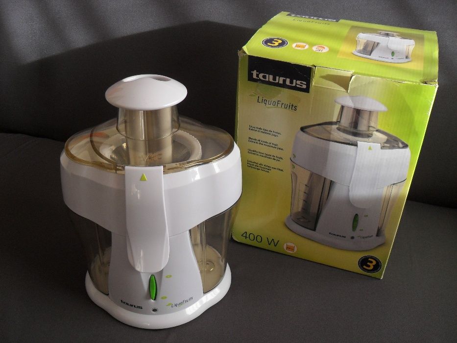 Liquidificadora LiquaFruits TAURUS