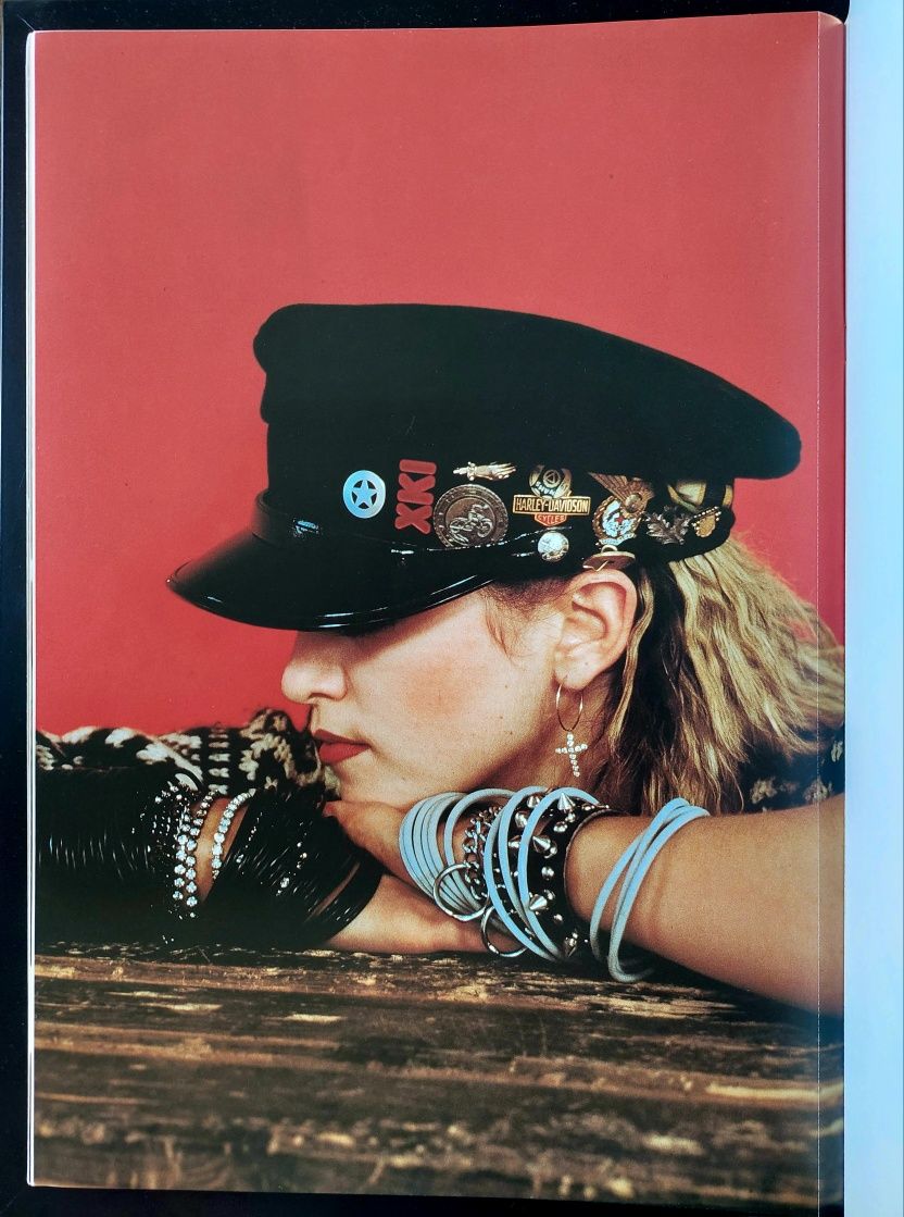 Poster Book MADONNA 1986