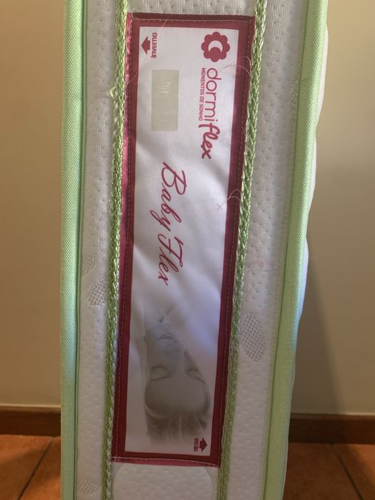 Colchao para cama de bebé