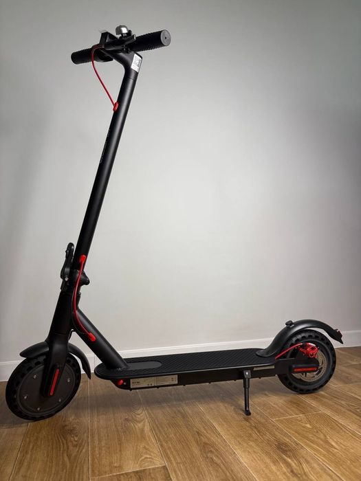 Продам самокат лайк байк в хорошем состоянии