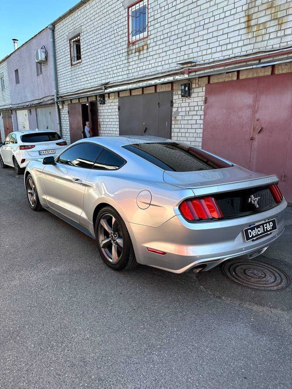 Ford Mustang 3.7 2014