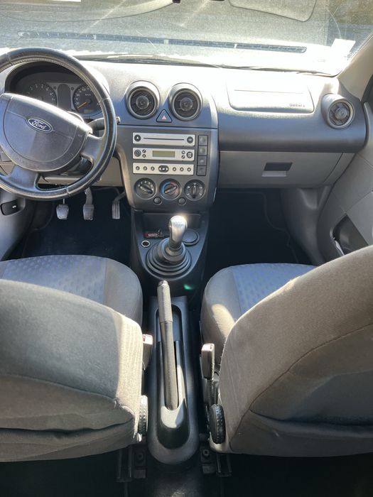 Ford fiesta 1.2 gasolina