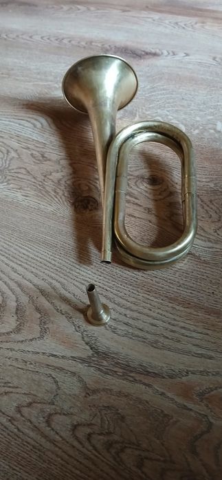 Mosiężna trąbka sygnalowa