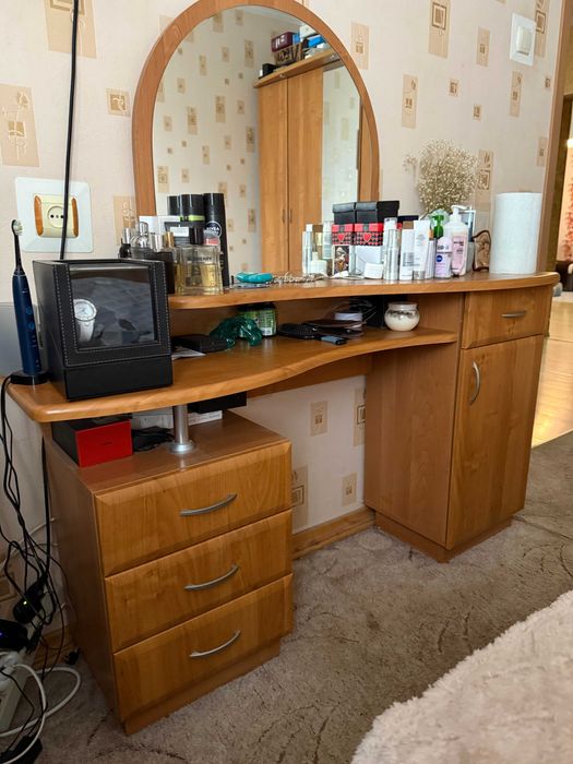 Меблі в спальню з МДФ ТМ Комекс  (Шафа, ліжко, трюмо і тумби 2шт)