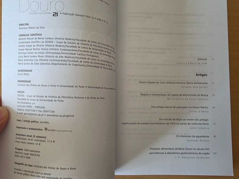 2 números da revista "Douro Estudos & Documentos"