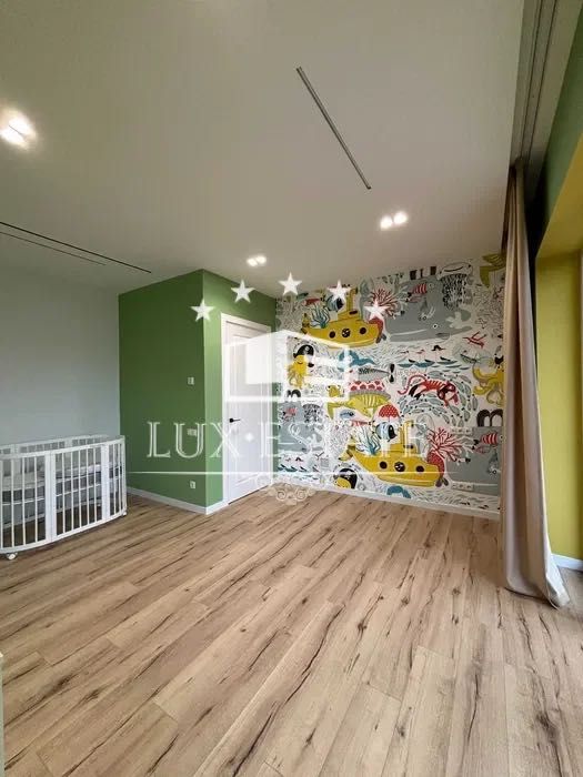 Аренда современного дома с бассейном в КГ «Золоче Прованс»