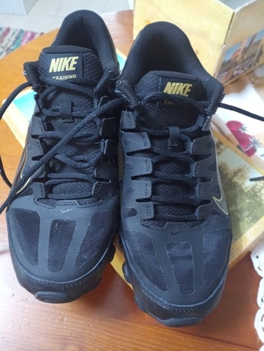 Nike Reax 8TR em bom estado