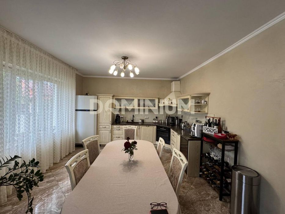 Продається будинок в м. Хуст, вул. Братів Шерегиїв