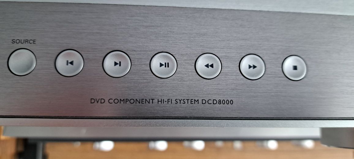 Miniwieża hi-fi Philips DCD 8000