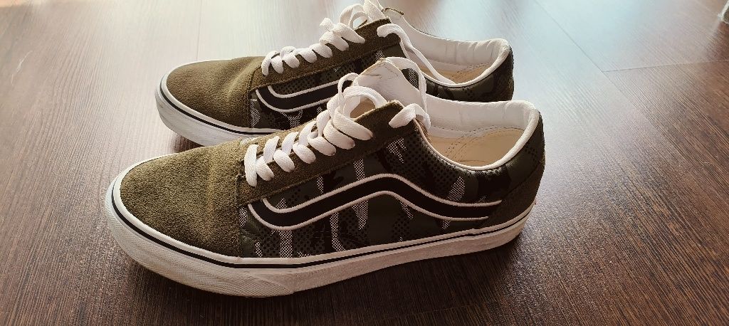 Tênis VANS  novos