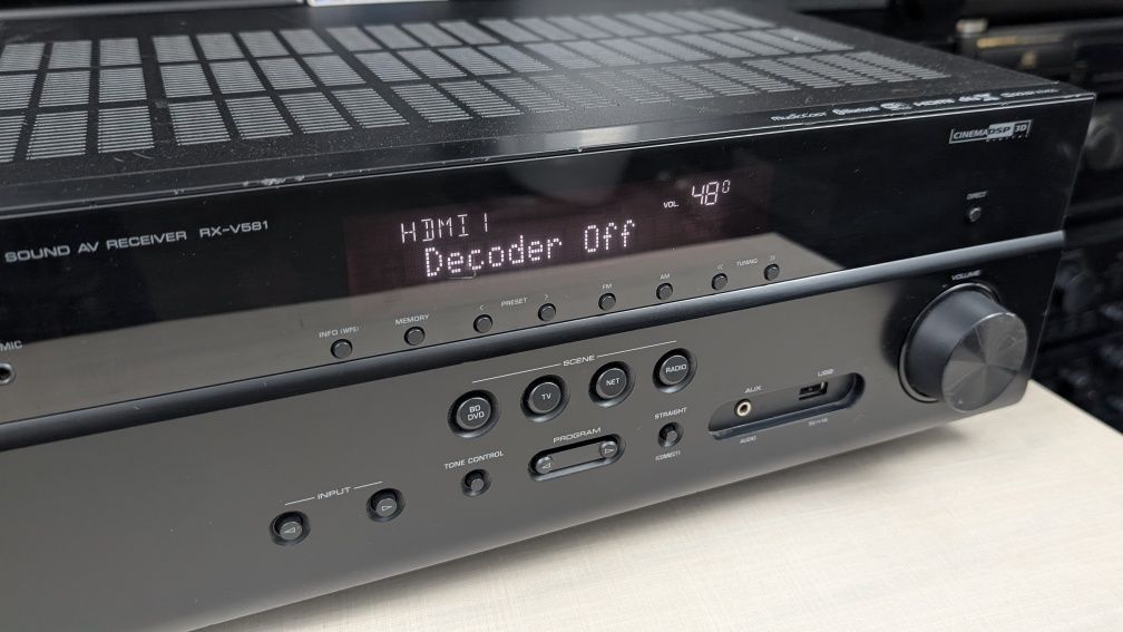 Yamaha RX-V581 Wysokiej jakość amplituner kina domowego z wi-fi .