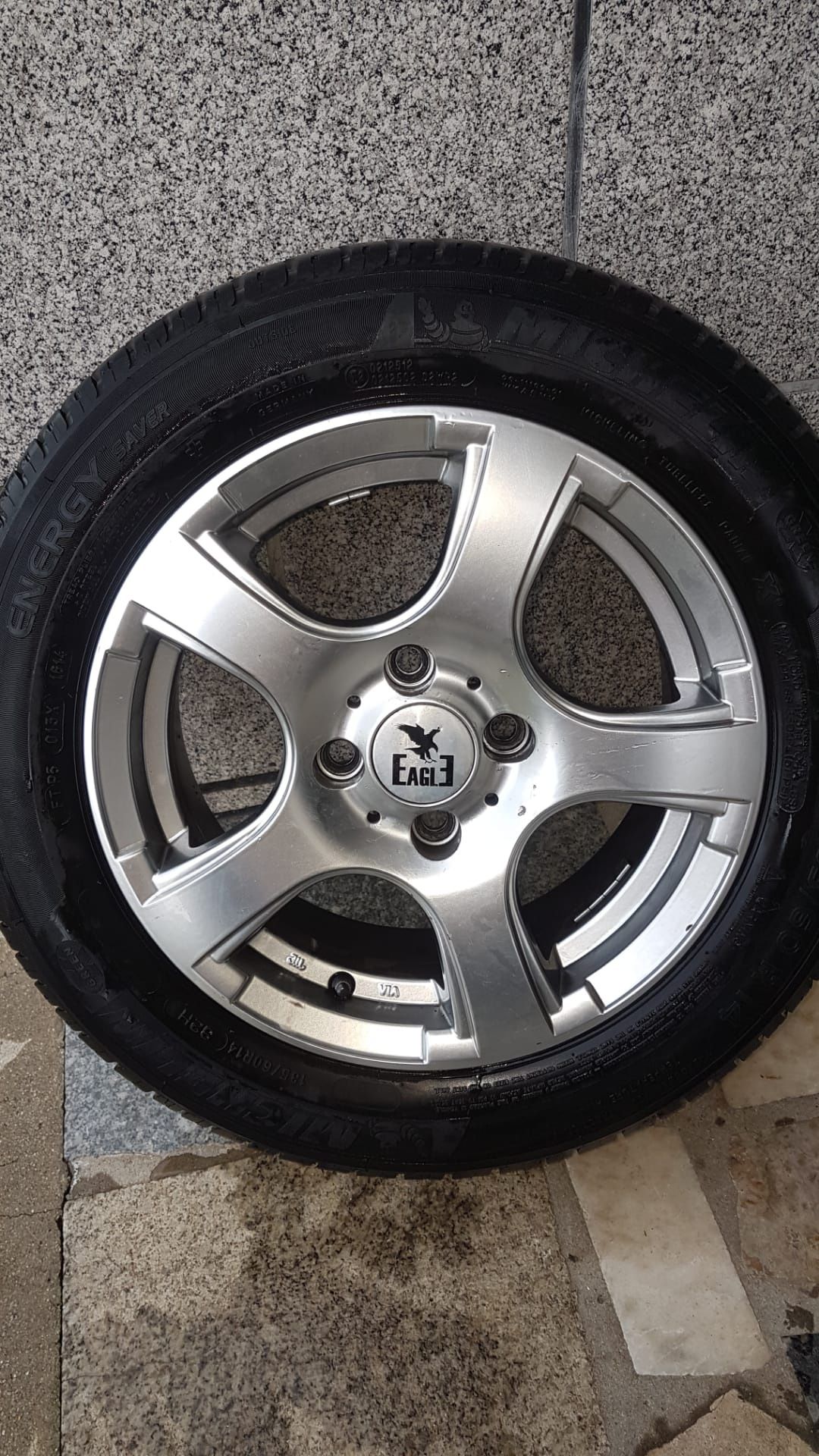 Jantes EAGLE com pneus novos