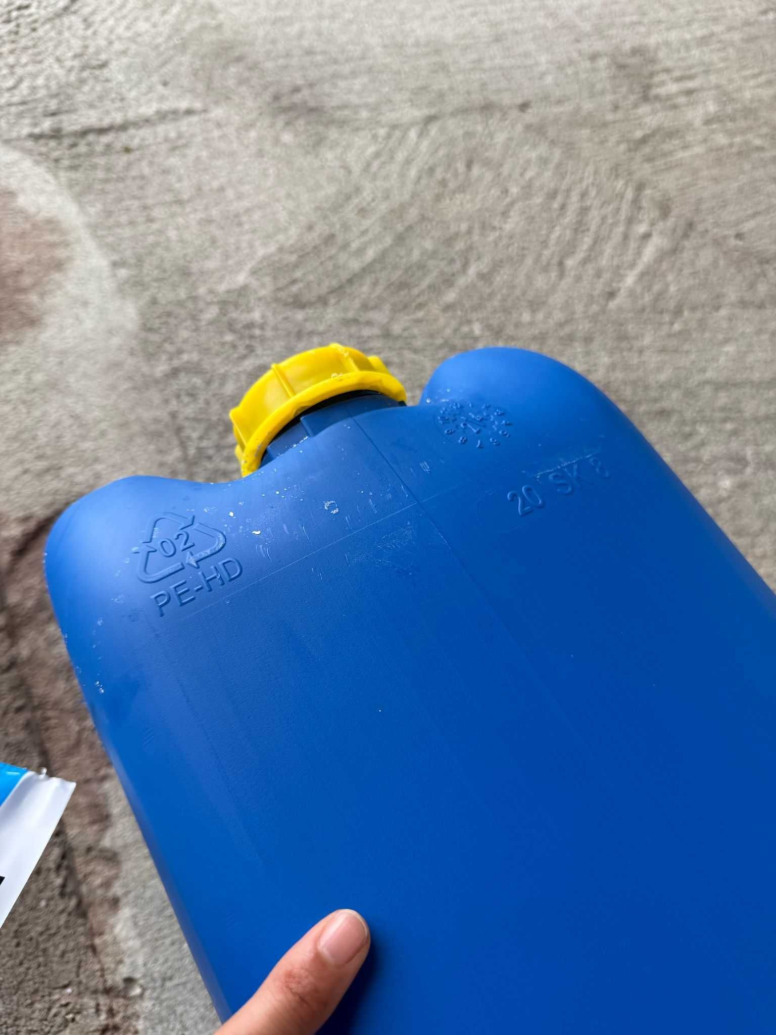 Bidons plásticos de 20/25L