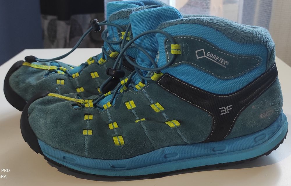 SELEWA на Gore-tex.