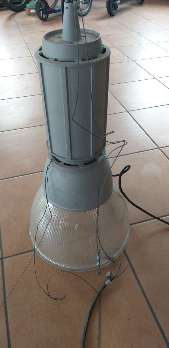 Lampa przemysłowa LOFT indiustrialne