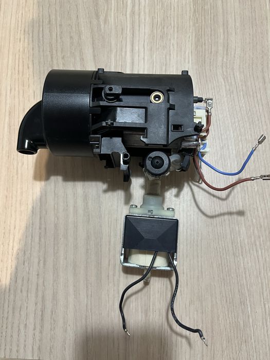 Części Nekspres delonghi pompa grzałka