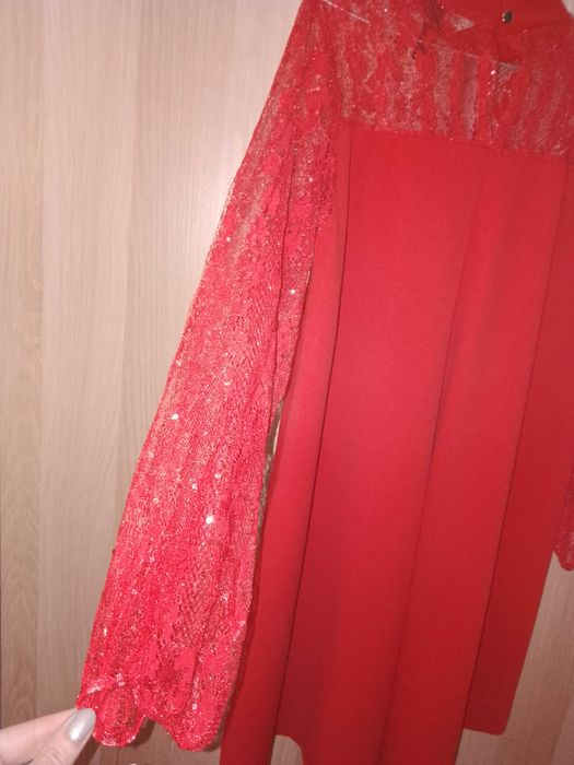 Vestido vermelho novo com etiqueta, para o Natal