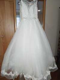 Весільна сукня коліру айворі