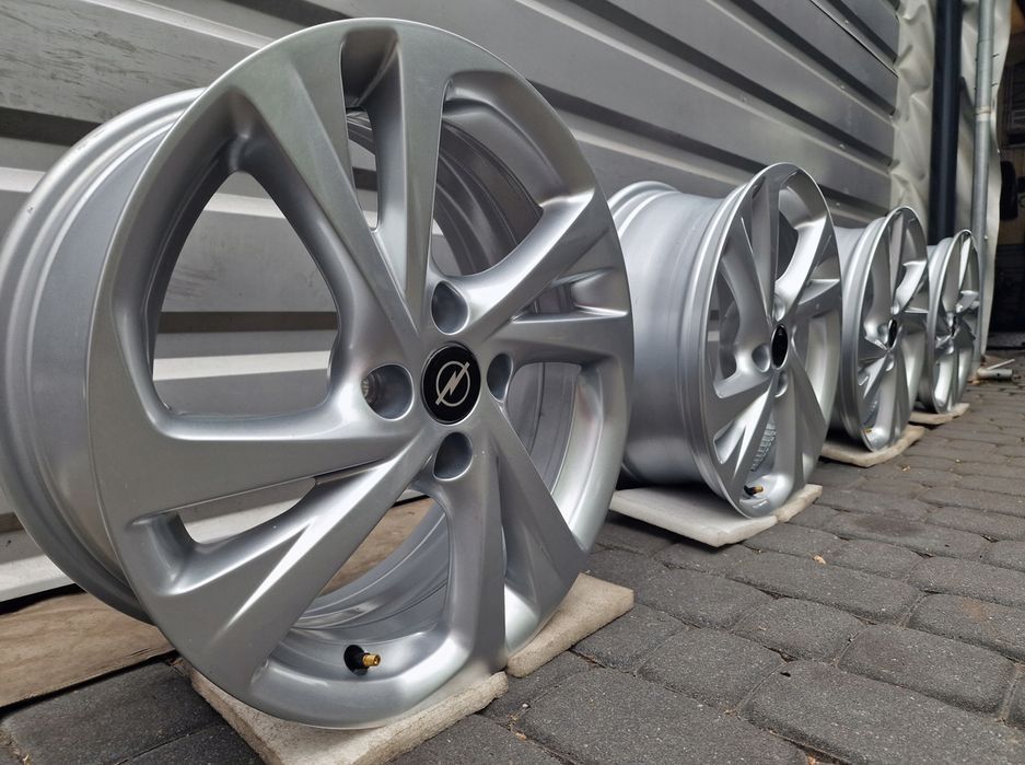 NOWE ORYGINALNE Felgi aluminiowe Opel 17" Corsa Combo