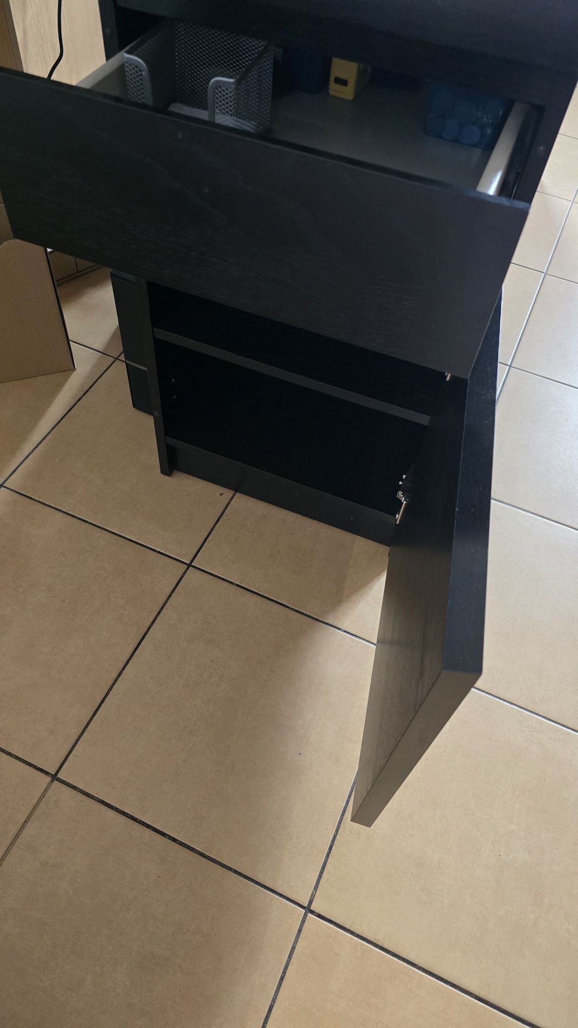 Sprzedam czarne biurko ikea malm