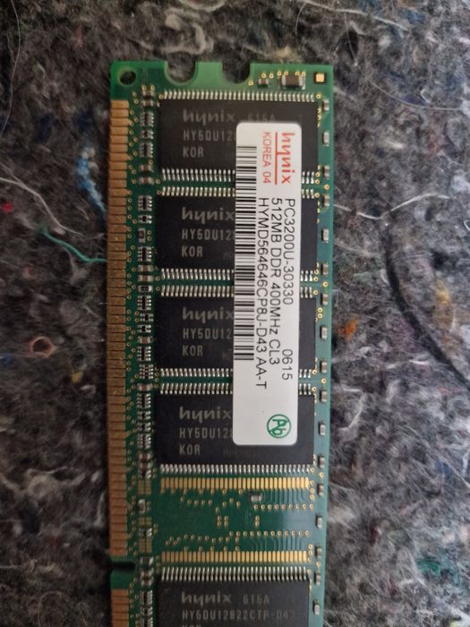 Pamięć RAM PC-3200U-30330  512Mb DDR 400MHz CL3