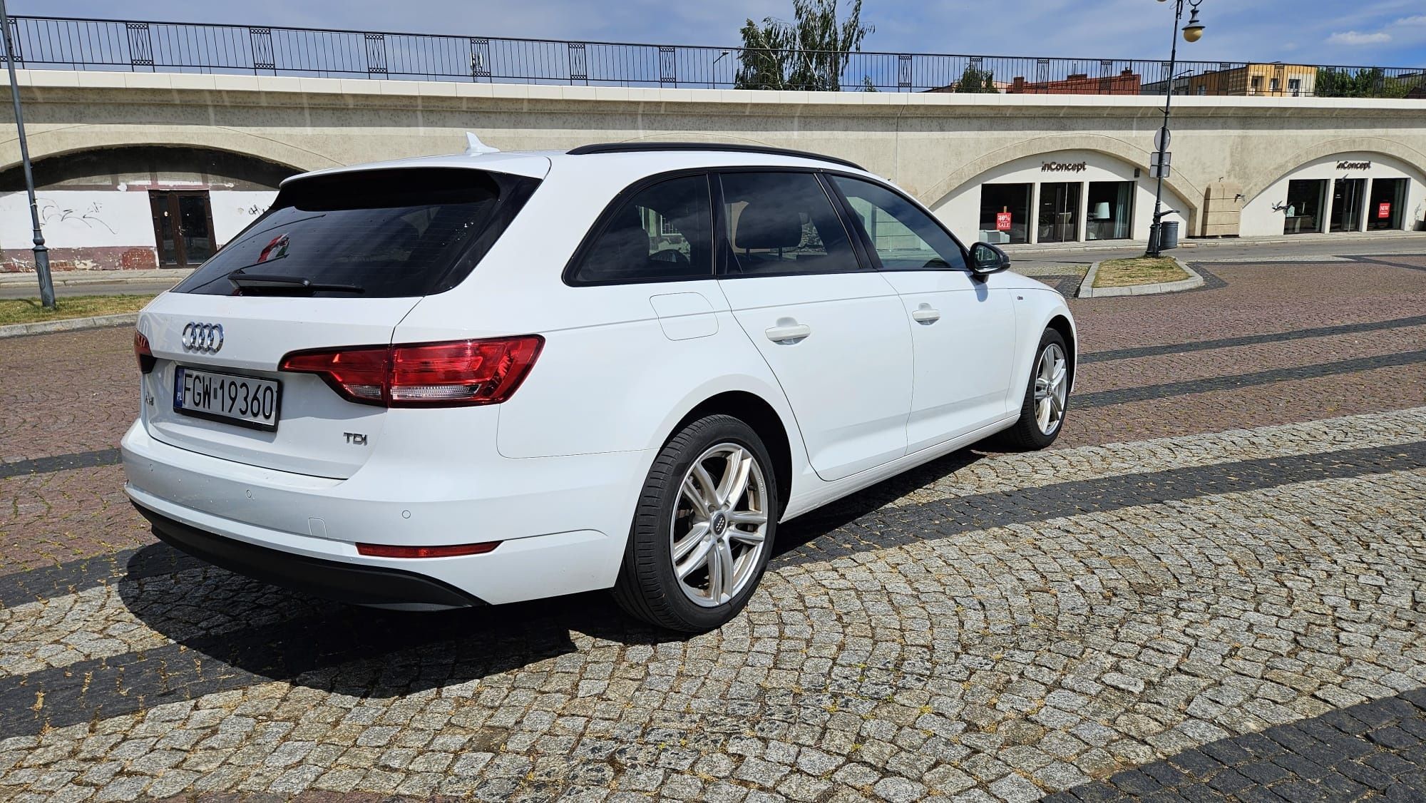 Audi a4 b9 2.0 Tdi S-line