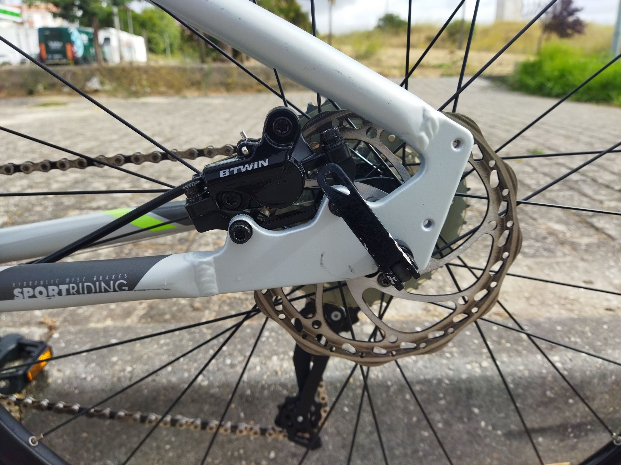 Bicicleta de Trekking Riverside 900 Cinza