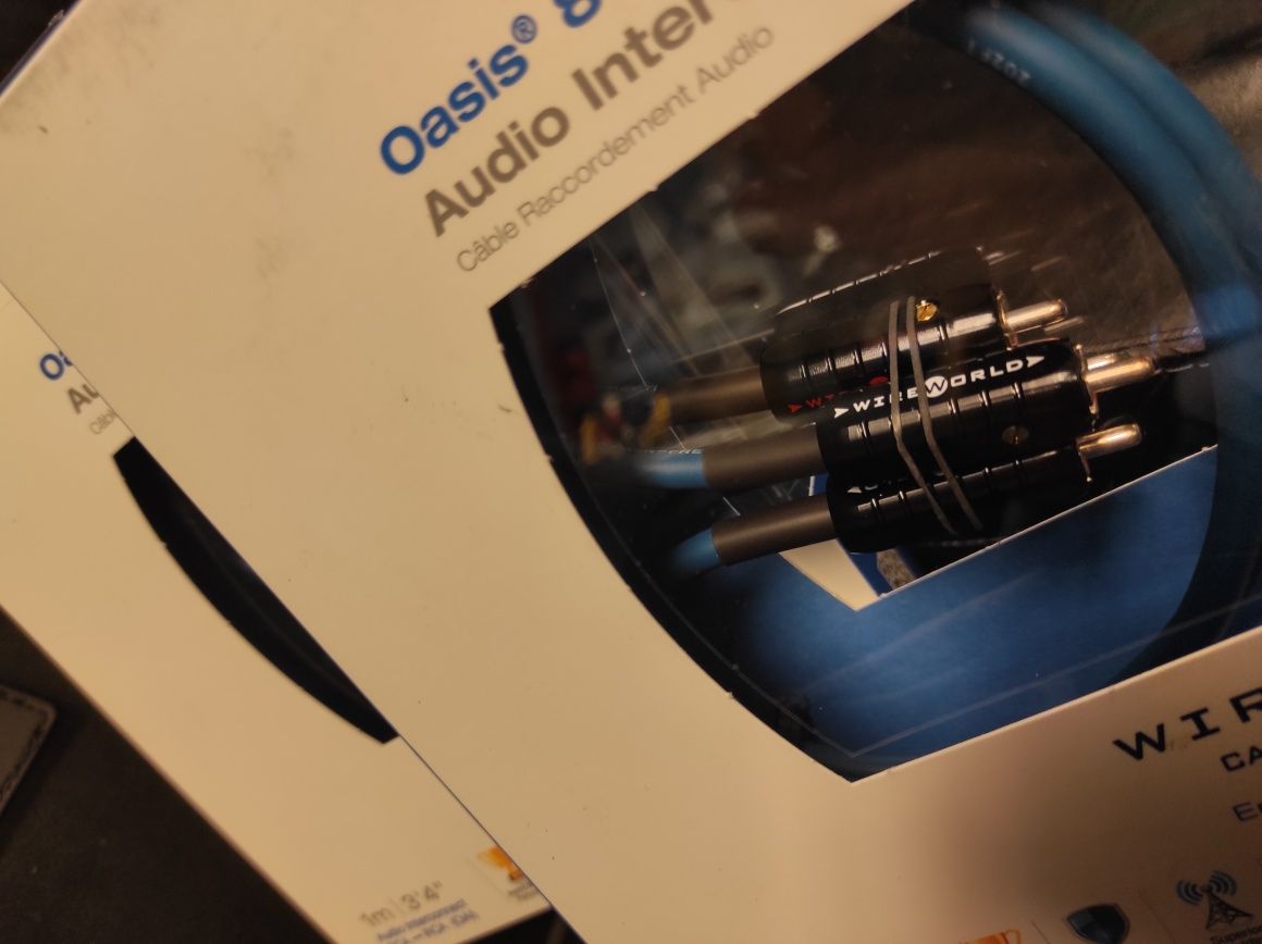 Wireworld Oasis 10 RCA interkonekt stereo różne długości  XLR
