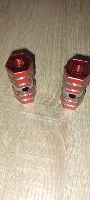 Peegi rowerowe aluminiowe – czerwono-srebrne, nowe