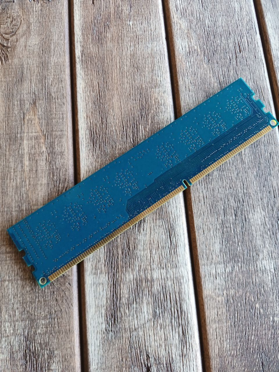 Пам'ять для ПК DDR3 2Gb PC3-10600U