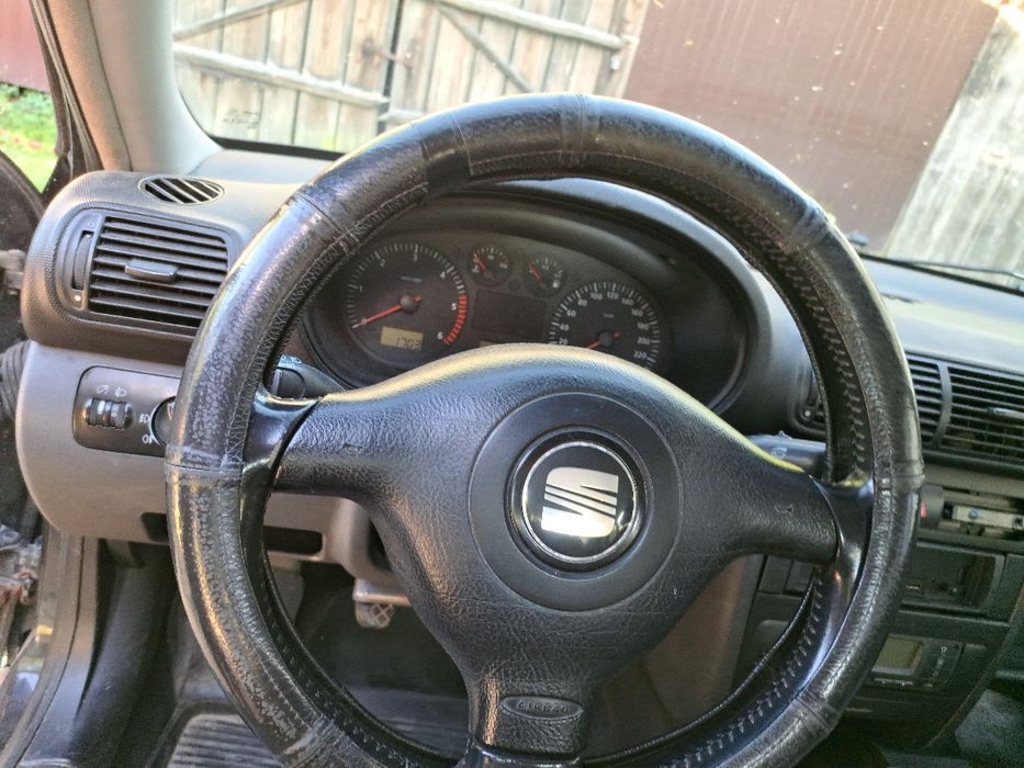 Seat Toledo II sedan