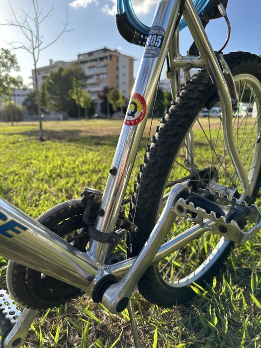 Bicicleta de Passeio Urbana Btt 26" 21v Prata Shimano