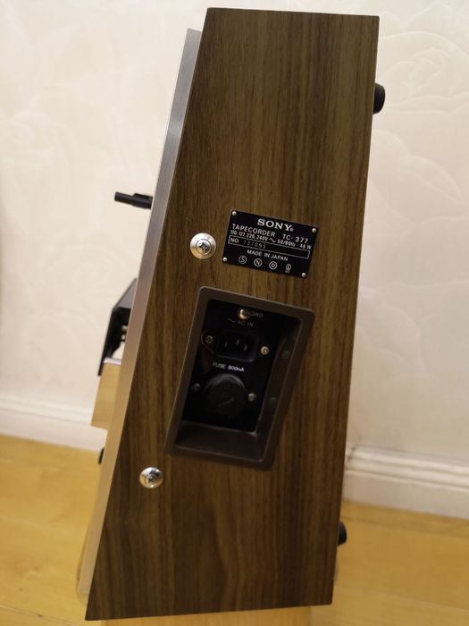 Бабінний магнітофон   SONY TC-377