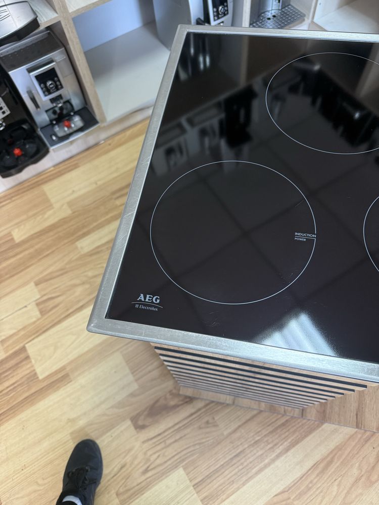 Індукційна плита/варильна поверхня AEG Electrolux