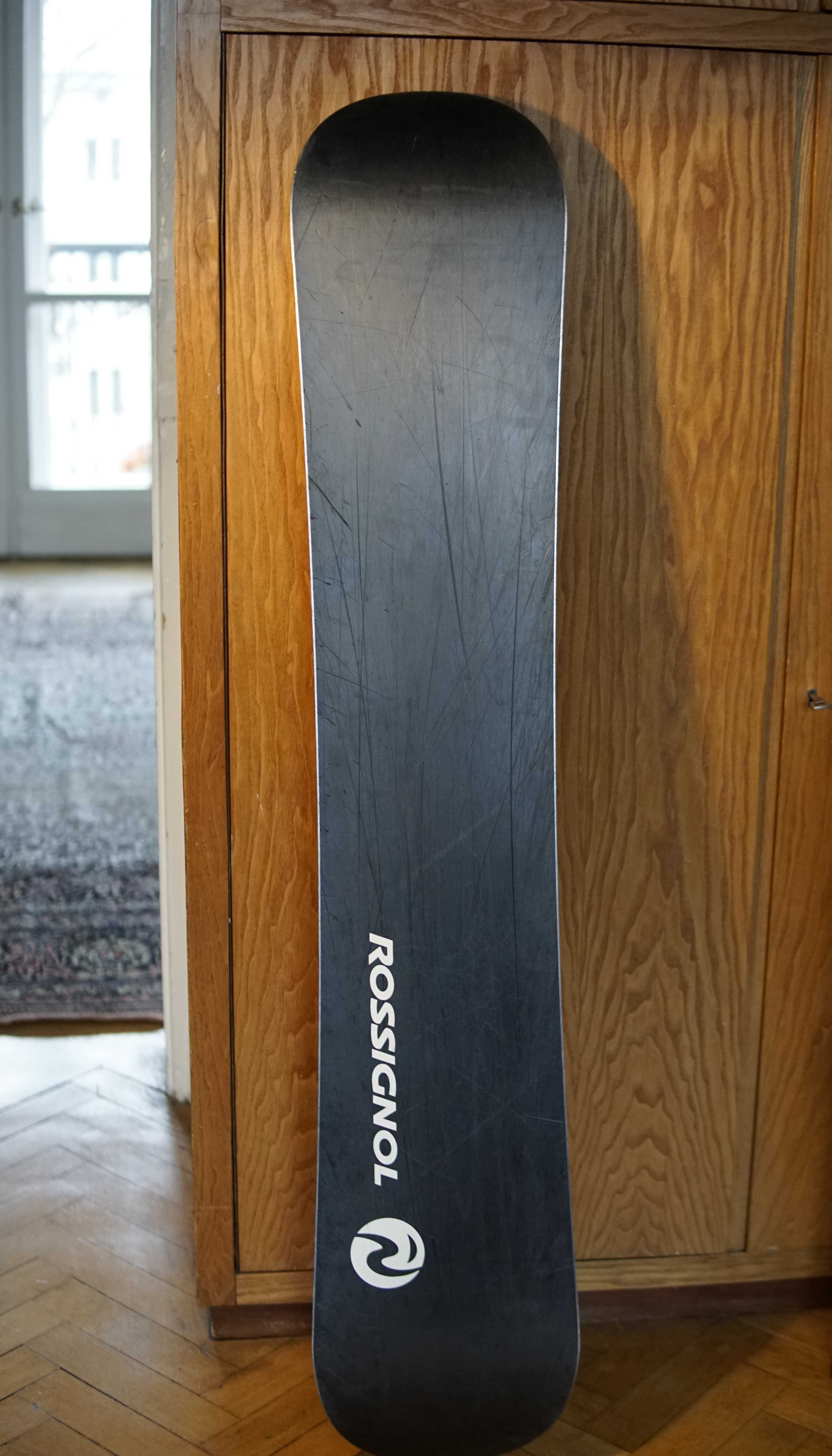 Deska snowboardowa ROSSIGNOL 146