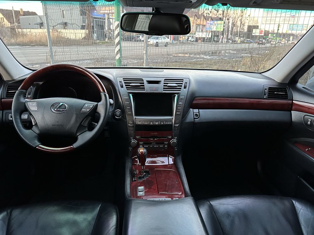 Продаж/обмін Lexus Ls460