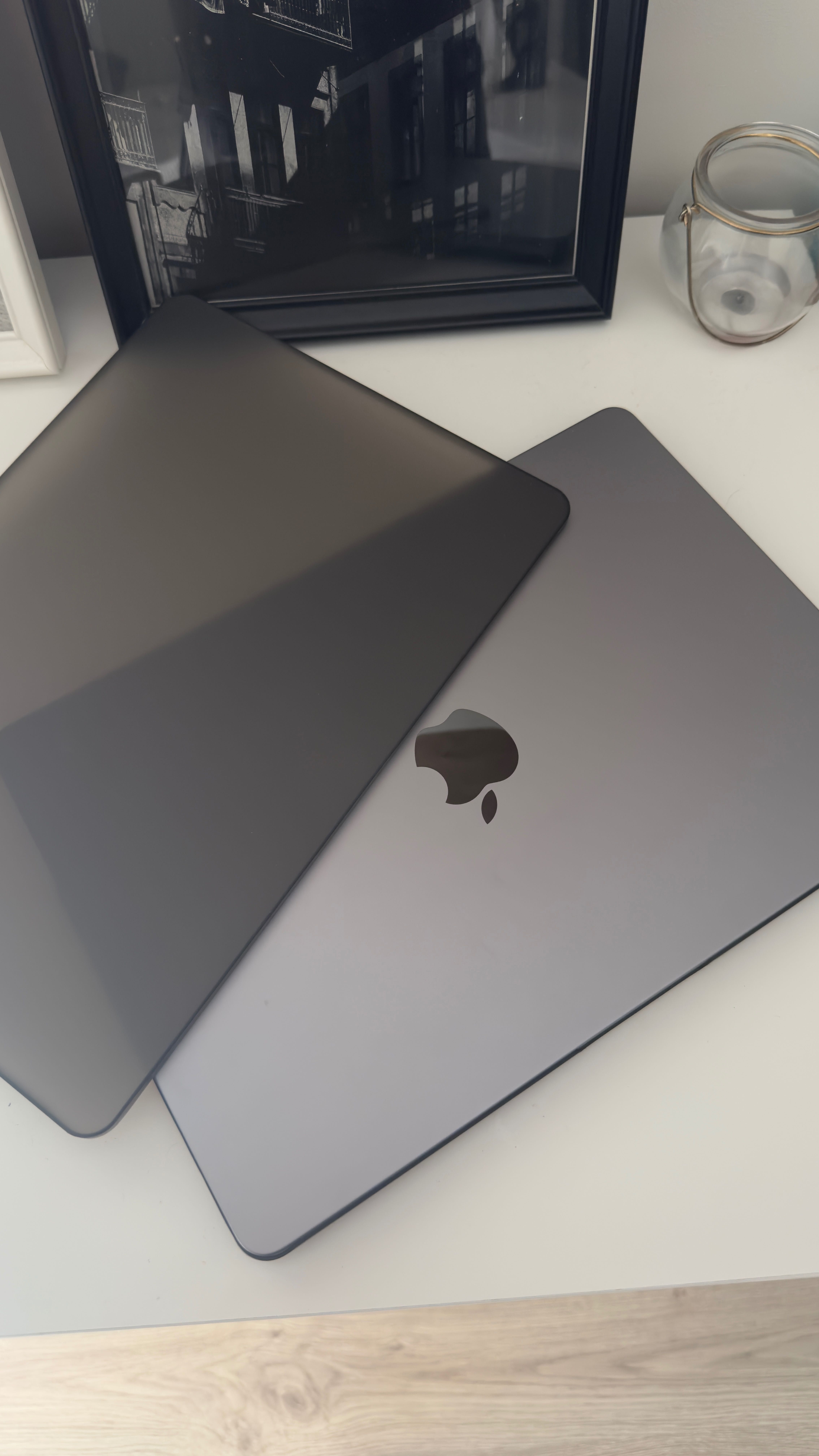 Macbook air m3 14” GPU 8-core| ssd 256GB| 8GB RAM