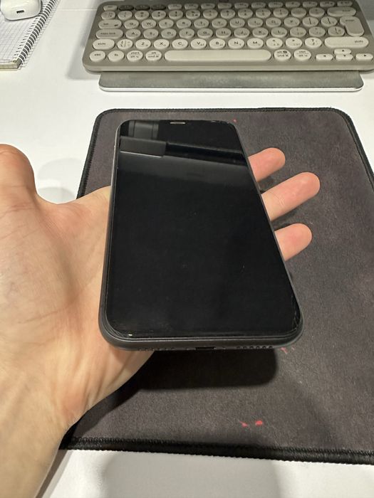 Iphone 11, 64 гигабайта