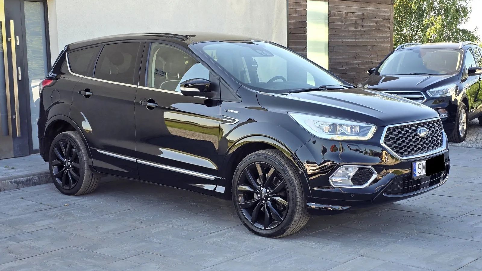 Ford Kuga VIGNALE_4x4_180KM_Black Edition_Kamera_Bi-Xenon_Nawigacja_Android_SONY