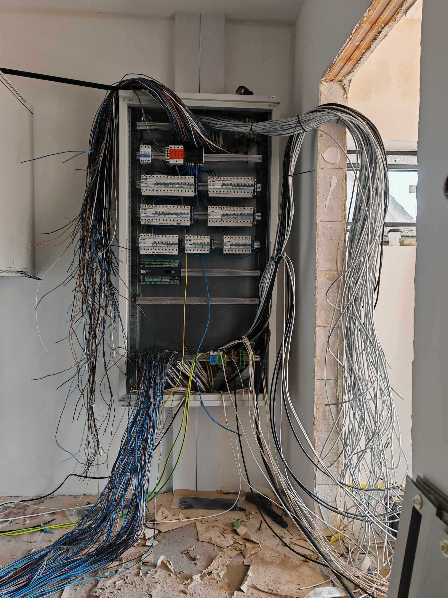 Elektryk – Instalacje, Naprawy, Awarie, Pomiary, Monitoring, Alarmy