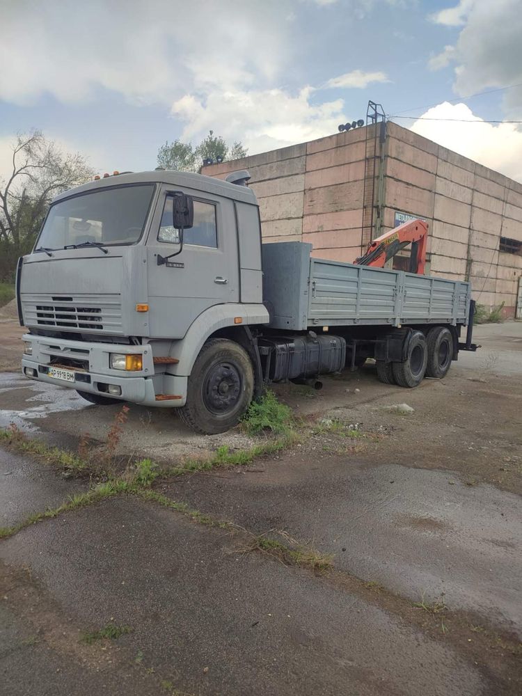 Манипулятор на бпще КАМАЗА